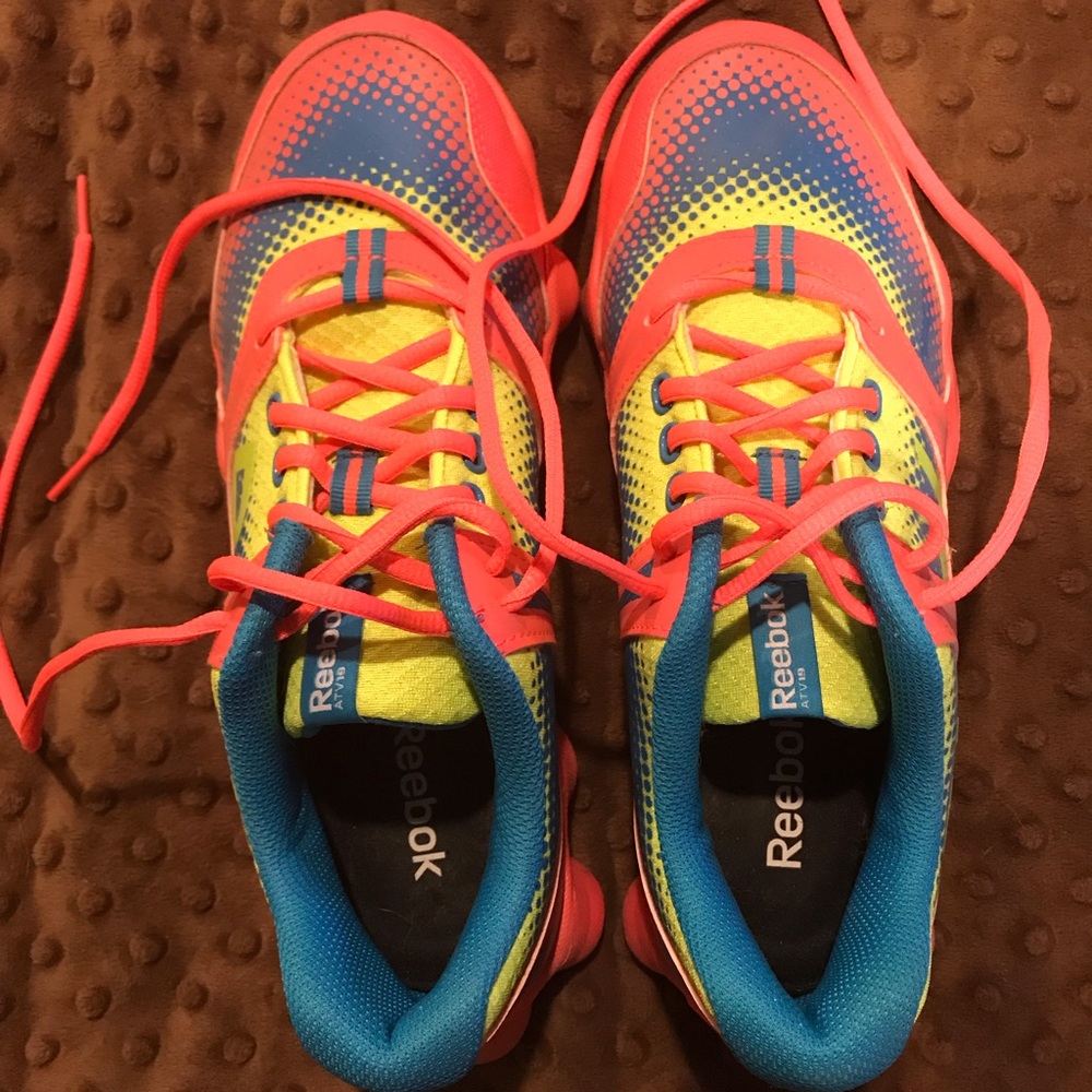 EUC Reebok Lug Sneakers